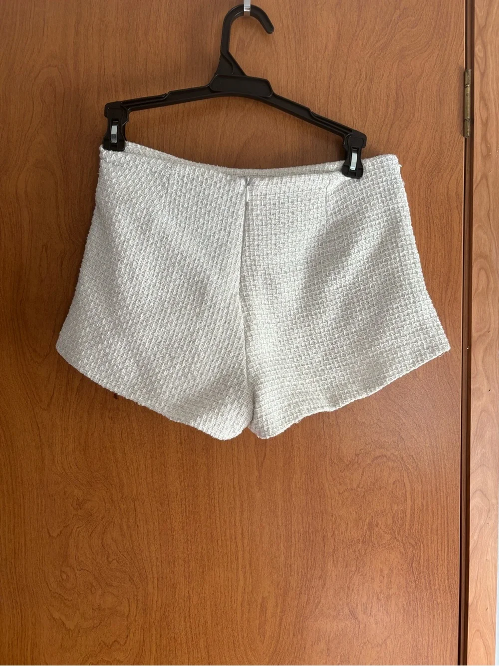 Top lili stylish white